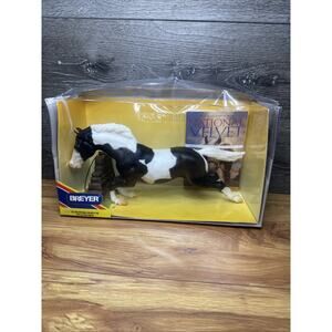 Vintage 2002 BREYER National Velvet's Pie Horse, #1198, HORSE Book Series